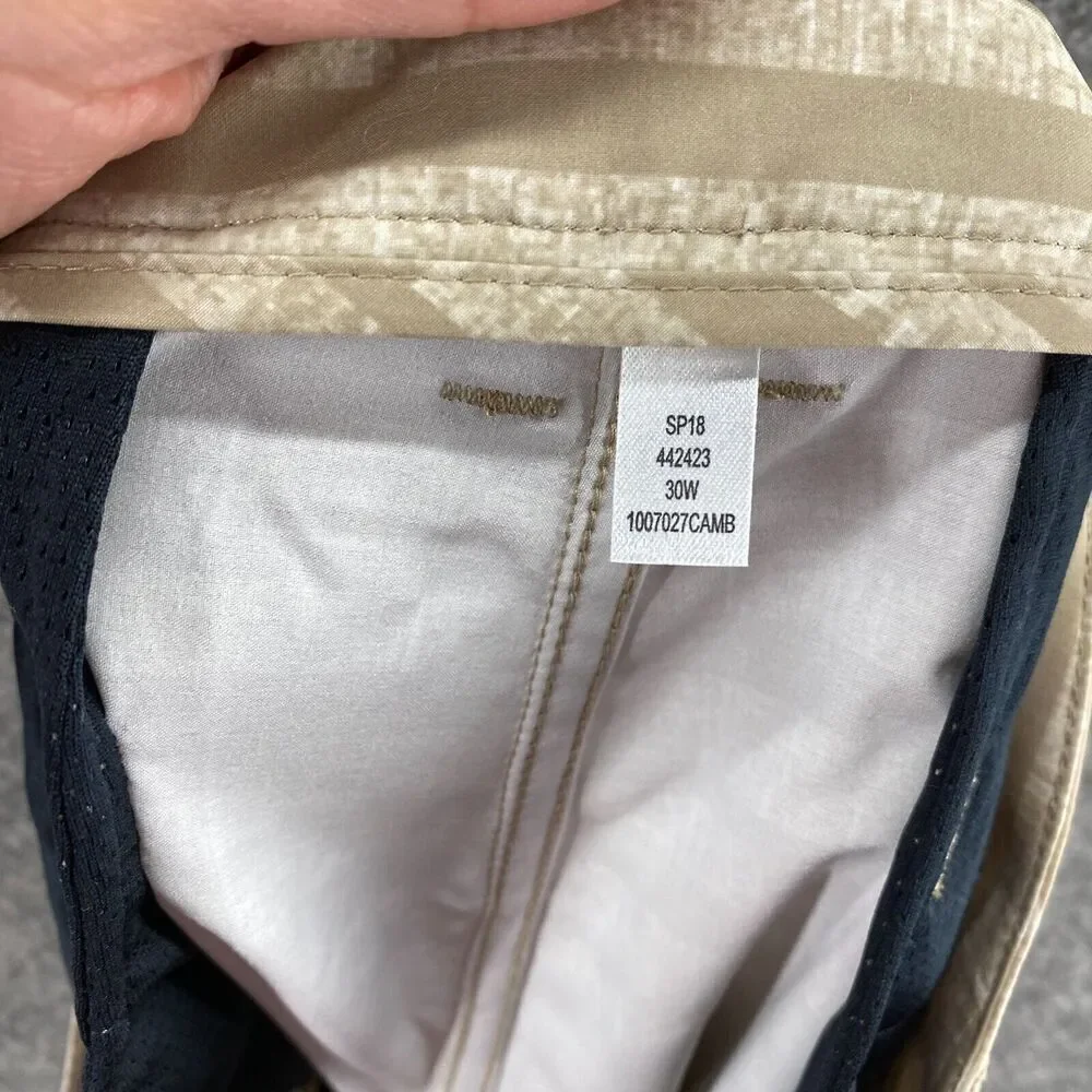 Unbranded Shorts Men 30 Beige Striped Mid Rise Flat Front Chino Pockets Regular